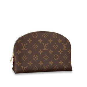 Authentic pre-love Louis Vuitton pouch GM